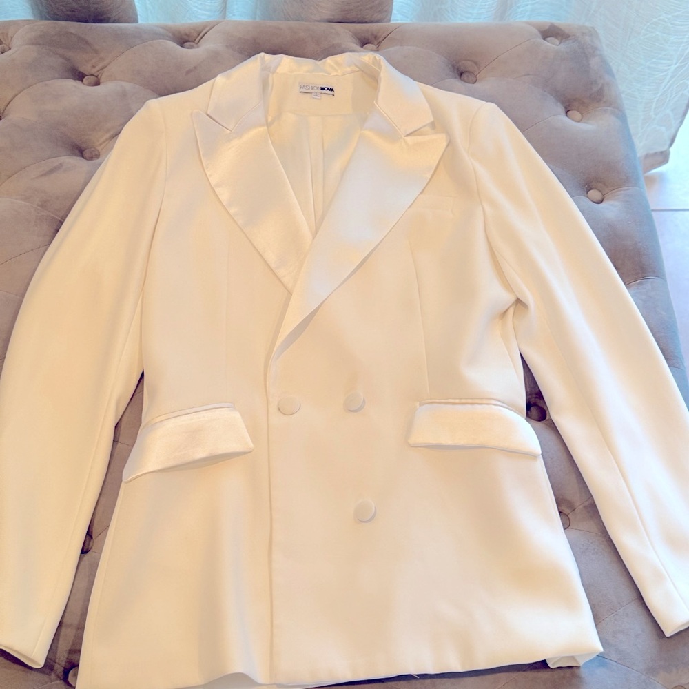 Tuxedo Suit Set - Picture 7 of 13